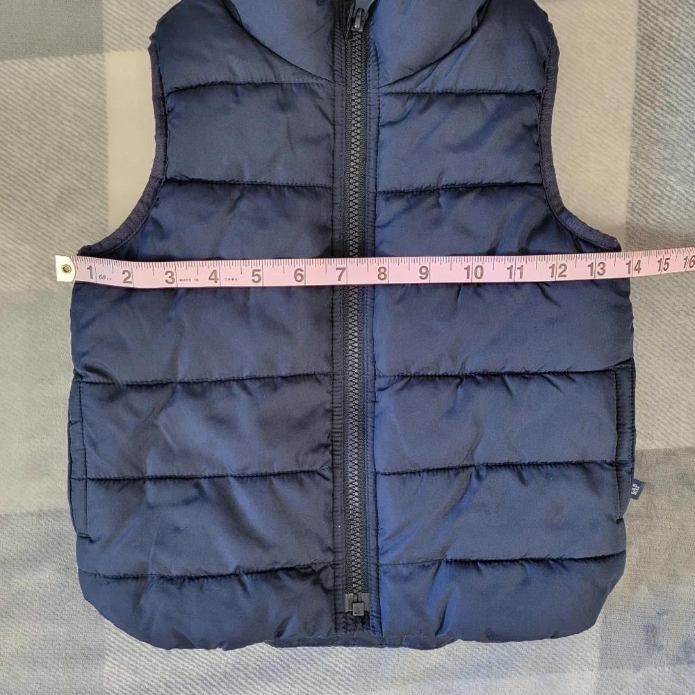 GAP Boys Navy Blue Puffer Vest Full Zip Water Resistant Cold Control Size 3